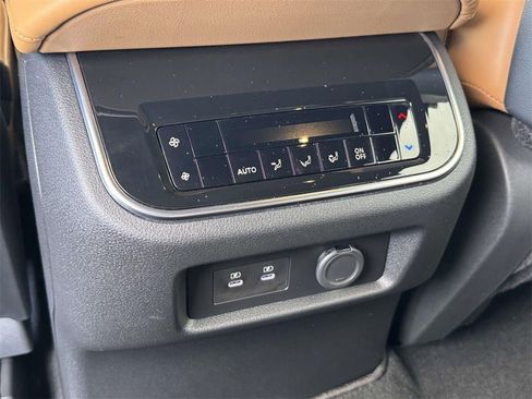 Certified 2025 Nissan Armada SL w/ Captain's Chari Seat Package image 32