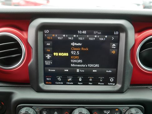 Used 2021 Jeep Wrangler Unlimited Rubicon AWD/4WD image 22