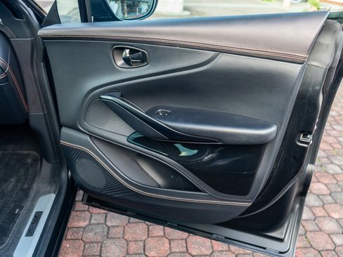 Used 2022 Aston Martin DBX image 37