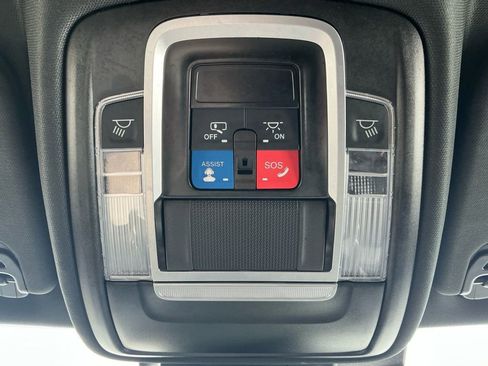 Used 2024 RAM 1500 Laramie image 25