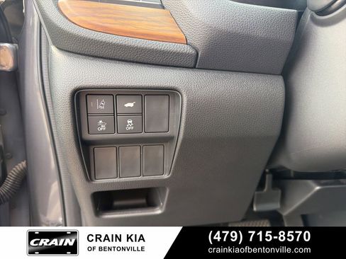 Used 2019 Honda CR-V Touring image 16