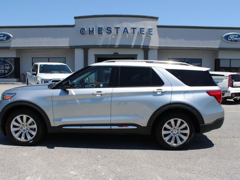 Used 2023 Ford Explorer Limited w/ Limited Technology Package RWD image 1