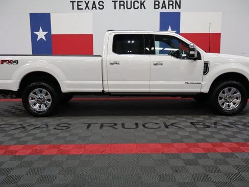 Used 2022 Ford F350 Platinum AWD/4WD image 15