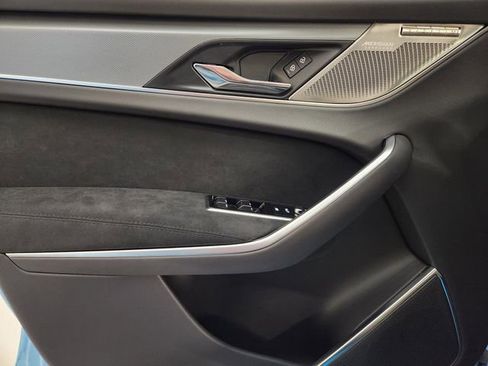 New 2026 Jaguar F-PACE SVR image 22