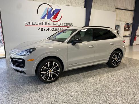 Used 2020 Porsche Cayenne S AWD/4WD image 15