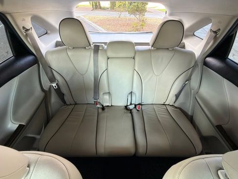 Used 2011 Toyota Venza AWD image 45