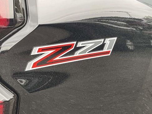 Used 2023 Chevrolet Colorado Z71 w/ Z71 Convenience Package 2 image 8