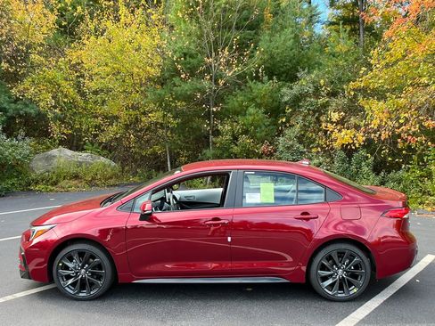 New 2026 Toyota Corolla SE w/ SE Package image 2