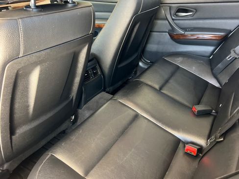 Used 2011 BMW 328i xDrive Sedan AWD/4WD image 4