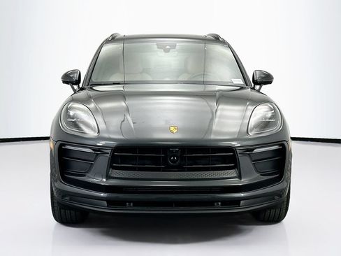 Used 2026 Porsche Macan AWD/4WD image 10