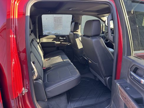 Used 2021 Chevrolet Silverado 2500 High Country image 34