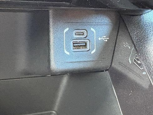 New 2026 Jeep Compass Latitude image 19