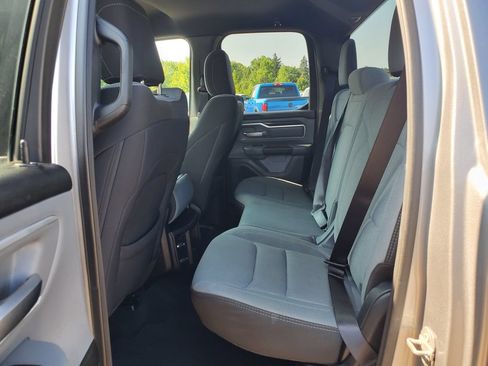 Used 2022 RAM 1500 Big Horn AWD/4WD image 9