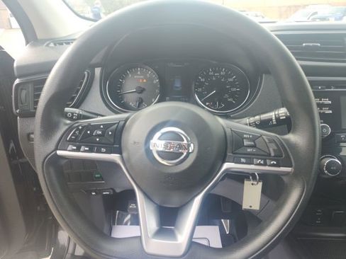 Used 2017 Nissan Rogue Sport S w/ S Appearance Package image 21