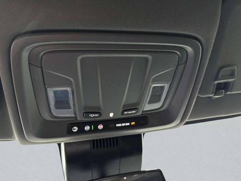 Used 2026 Chevrolet Silverado 1500 LT RWD image 39