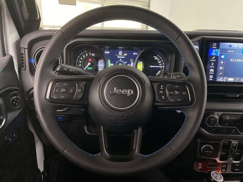 Used 2024 Jeep Wrangler Unlimited Rubicon 4xe image 20
