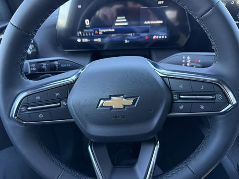 New 2026 Chevrolet Equinox LT image 19