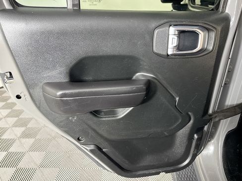 Used 2020 Jeep Wrangler Unlimited Sport S image 25