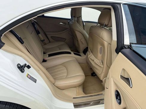 Used 2008 Mercedes-Benz CLS 550 w/ P1 Pkg image 13