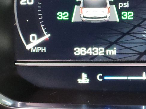 Used 2023 GMC Yukon SLE image 10