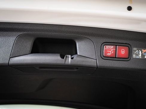 New 2026 Mercedes-Benz GLE 350 4MATIC image 19