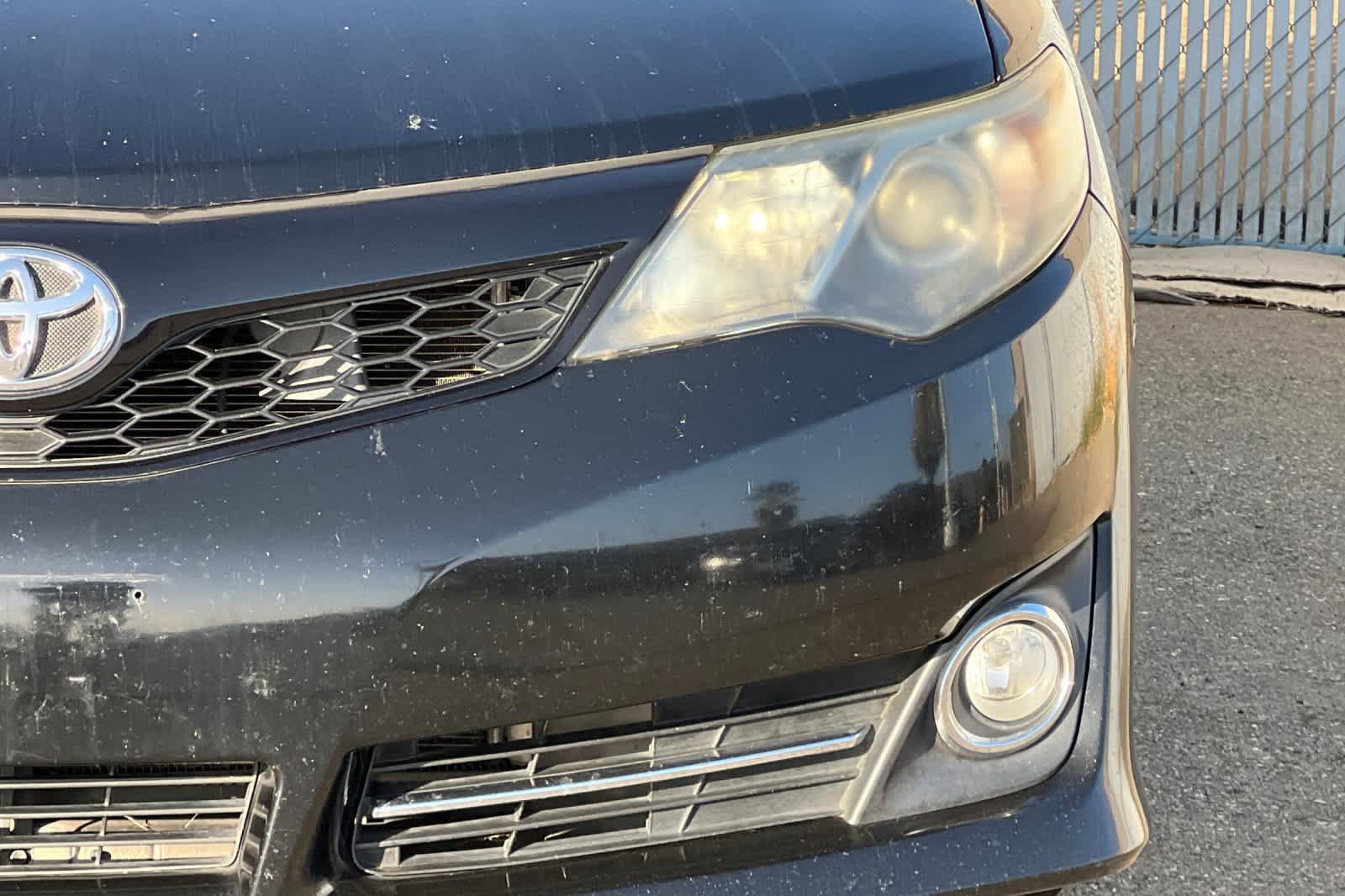 Used 2012 Toyota Camry SE FWD image 14