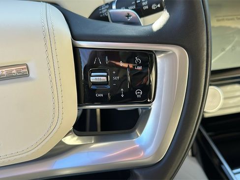 Certified 2023 Land Rover Range Rover SE image 14