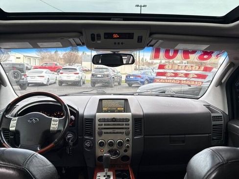 Used 2004 INFINITI QX56 4WD w/ Smart Vision Pkg image 13