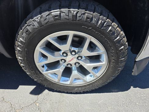 Used 2018 GMC Sierra 1500 SLT w/ SLT Premium Package RWD image 6