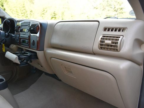 Used 2006 Ford F350 Lariat image 20
