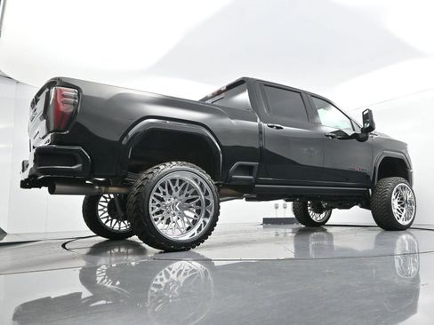 Used 2025 GMC Sierra 2500 AT4 w/ AT4 Premium Plus Package AWD/4WD image 53