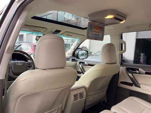 Used 2011 Lexus GX 460 image 63