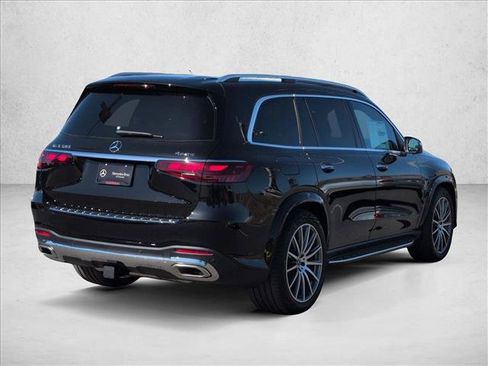 New 2026 Mercedes-Benz GLS 580 4MATIC image 2