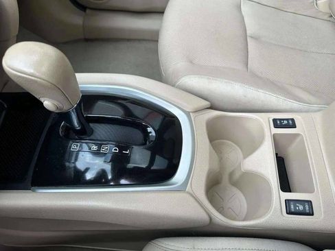 Used 2014 Nissan Rogue SL w/ SL Premium Package image 11