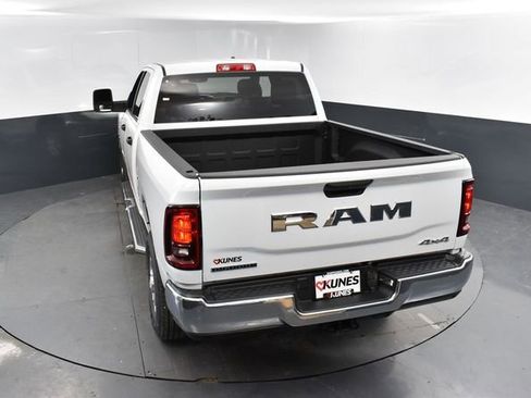 New 2025 RAM 2500 Big Horn AWD/4WD image 36