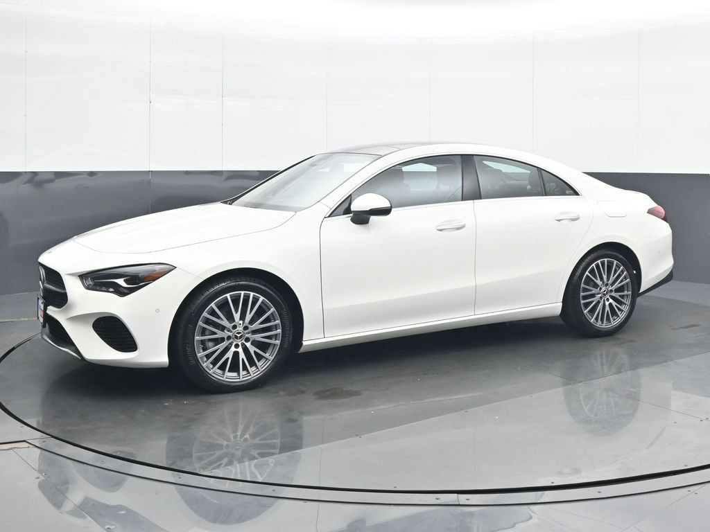 Used 2025 Mercedes-Benz CLA 250 4MATIC image 2