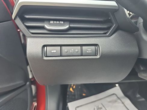 Used 2023 Nissan Altima 2.5 SR FWD image 18