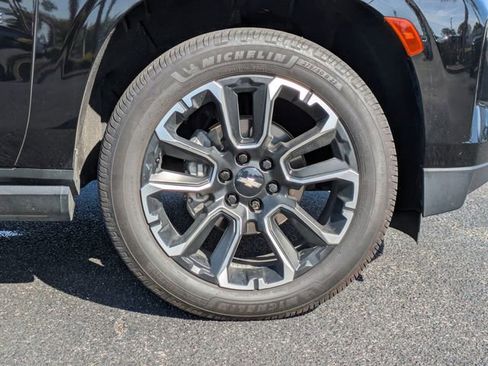 Used 2022 Chevrolet Tahoe Premier RWD image 12