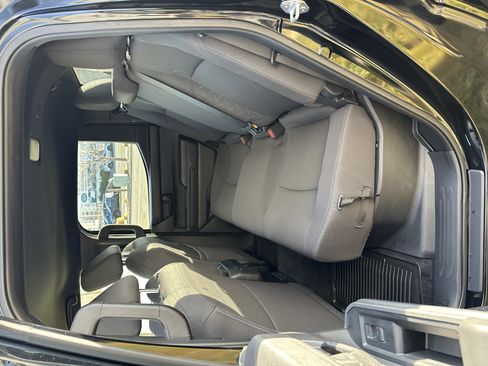 Used 2025 Toyota Tacoma SR5 image 21