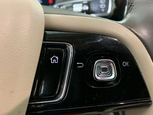 Used 2022 Lincoln Corsair Reserve w/ Equipment Group 201A image 23