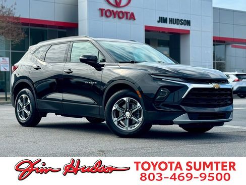 Used 2023 Chevrolet Blazer LT image 1
