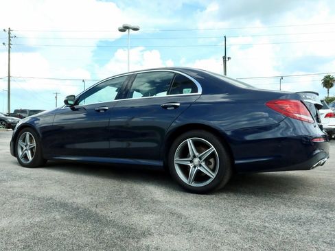 Used 2017 Mercedes-Benz E 300 image 2
