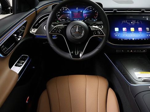 New 2026 Mercedes-Benz E 350 4MATIC Sedan image 14