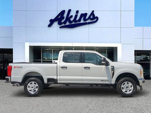Certified 2025 Ford F250 XLT AWD/4WD image 1