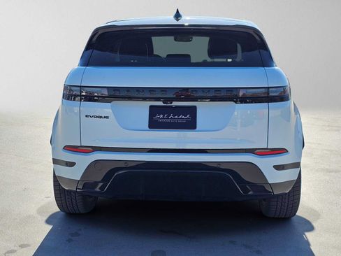 Used 2025 Land Rover Range Rover Evoque Dynamic SE AWD/4WD image 4