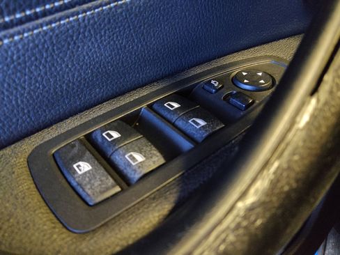 Used 2018 BMW X2 sDrive28i w/ M SportX Package image 27