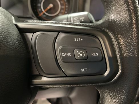 Used 2025 Jeep Gladiator Sport AWD/4WD image 10