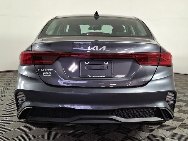 Used 2023 Kia Forte LXS FWD image 8