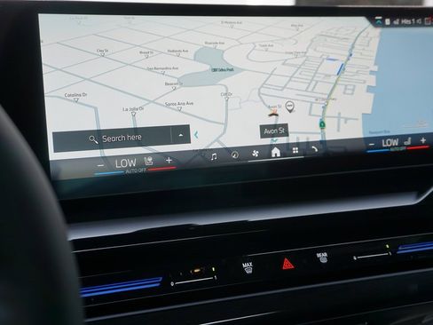 New 2025 BMW 530i image 13