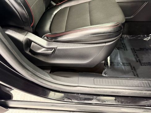 Used 2025 Ford Escape ST-Line image 21